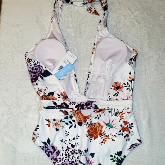 Cupshe NWT Rose Garden Wrap one Piece Swimsuit Sz M - Picture 2 of 4